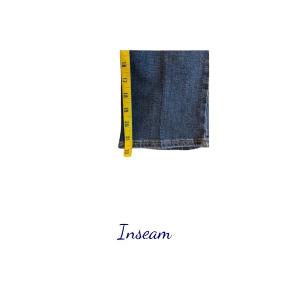 Lee Denim Capri Jeans, Size 12 - Comfortable, Classic & Easygoing Style! - Picture 5 of 6